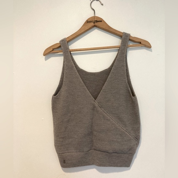 kit&ace merino wool tank top - Picture 2 of 4